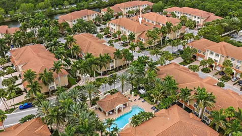 5013 W Vine Cliff Way W Palm Beach Gardens FL 33418