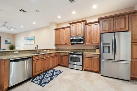 5013 W Vine Cliff Way W Palm Beach Gardens FL 33418