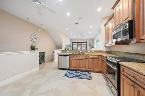 5013 W Vine Cliff Way W Palm Beach Gardens FL 33418