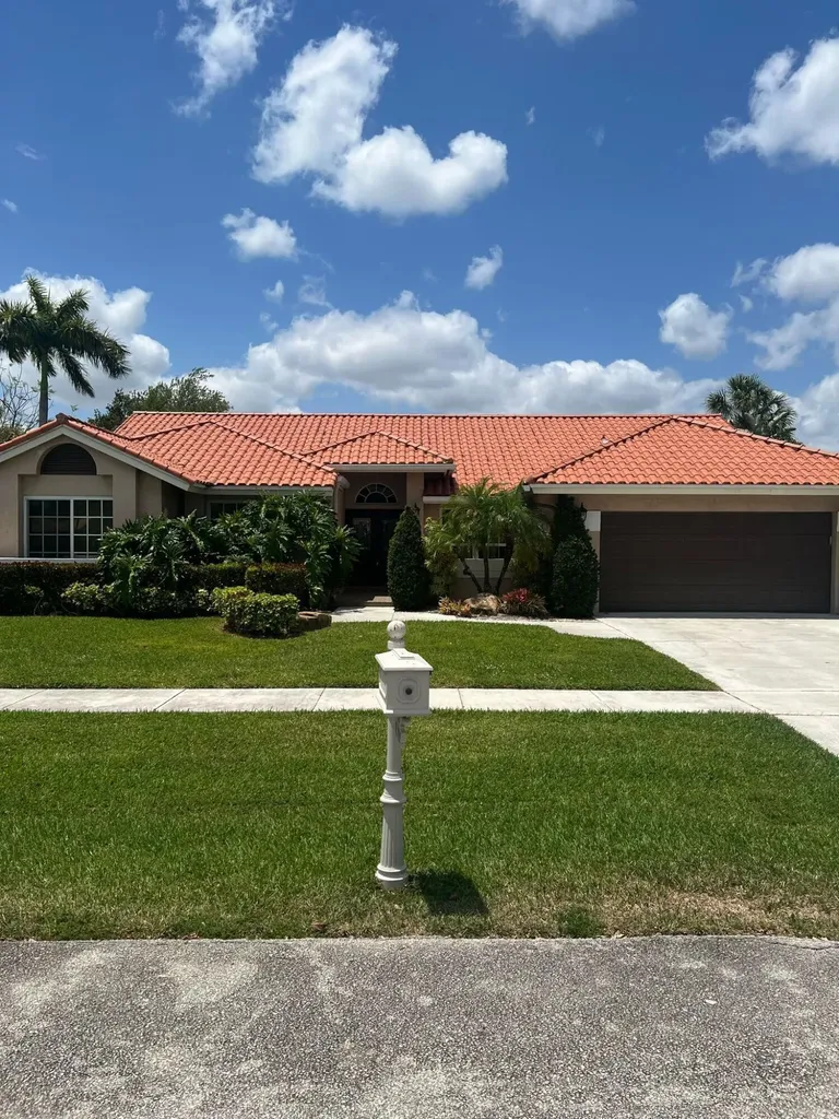 9664 W Lake Court Boca Raton FL 33434