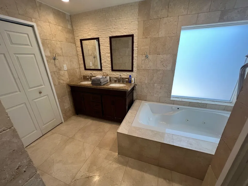 9664 W Lake Court Boca Raton FL 33434