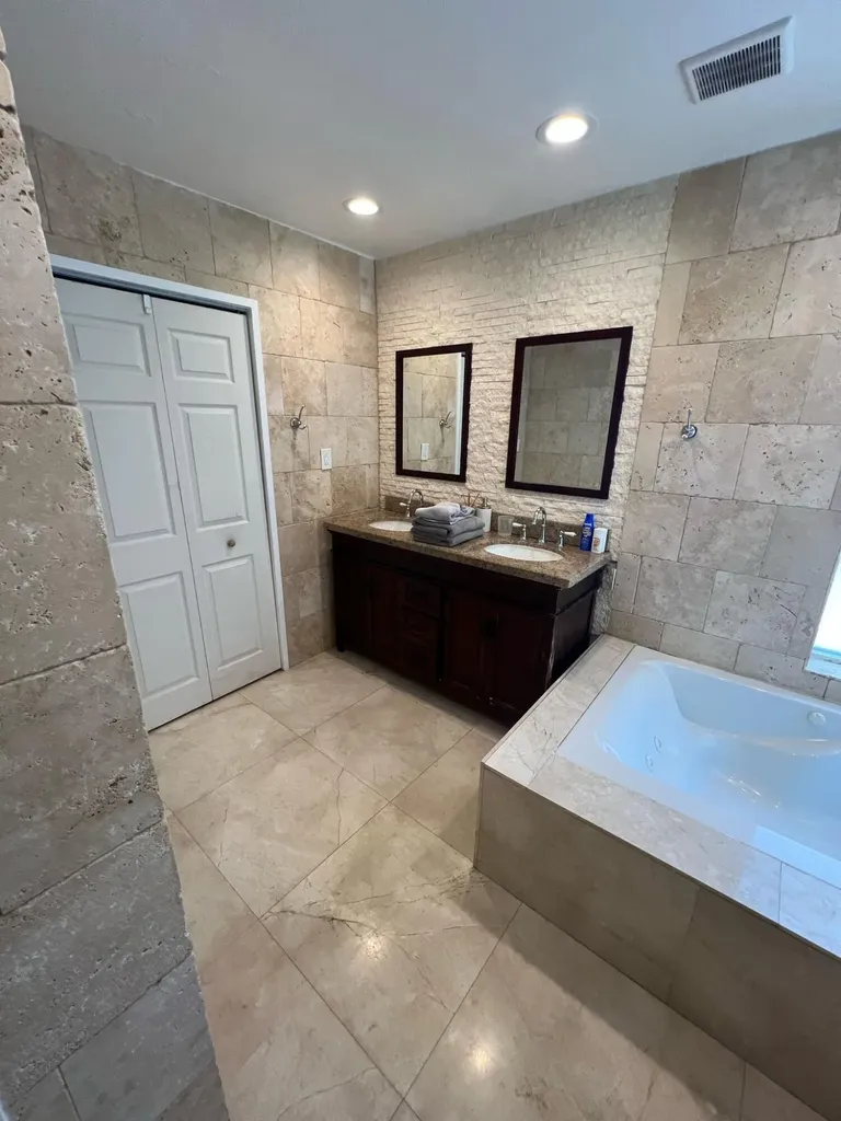 9664 W Lake Court Boca Raton FL 33434