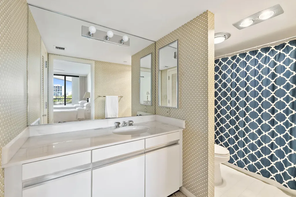 100 Lakeshore Drive North Palm Beach FL 33408