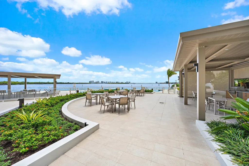 100 Lakeshore Drive North Palm Beach FL 33408