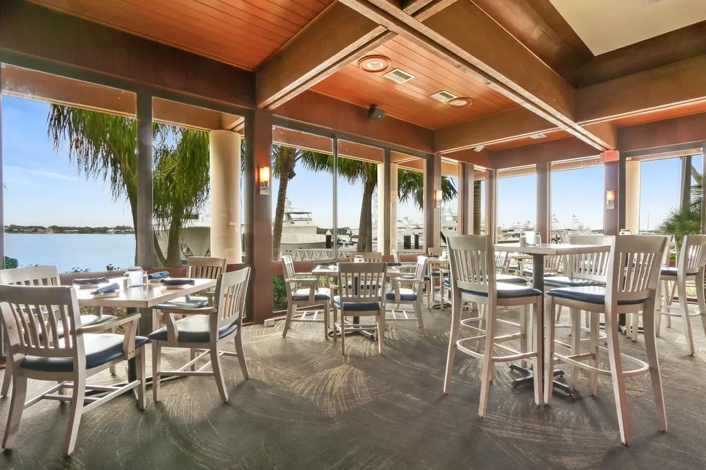 100 Lakeshore Drive North Palm Beach FL 33408