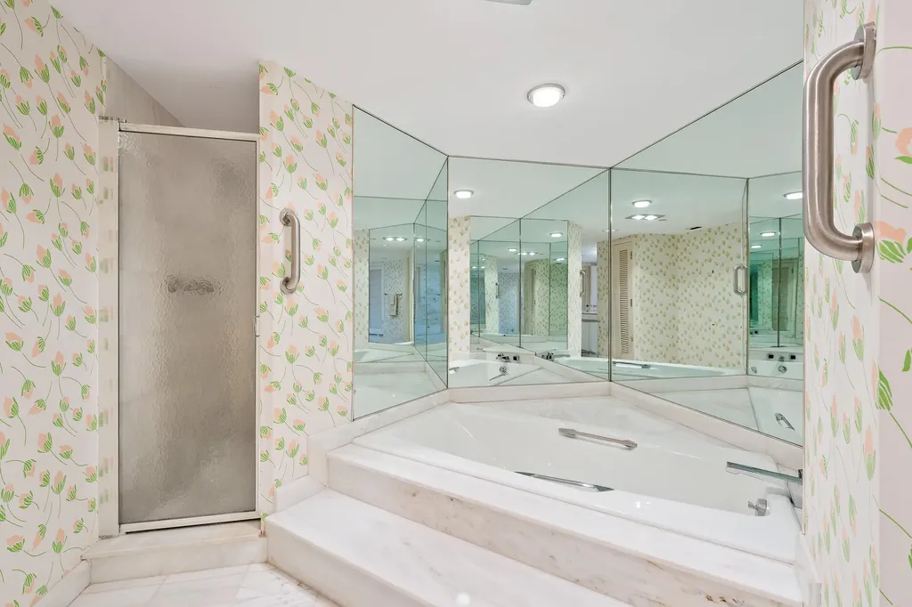 100 Lakeshore Drive North Palm Beach FL 33408