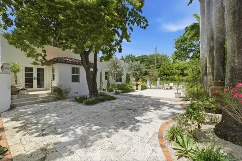 1615 Monroe Street Hollywood FL 33020
