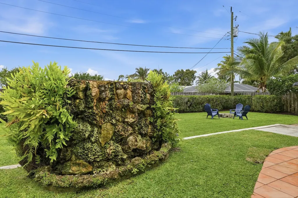1165 SW 12th Road Boca Raton FL 33486