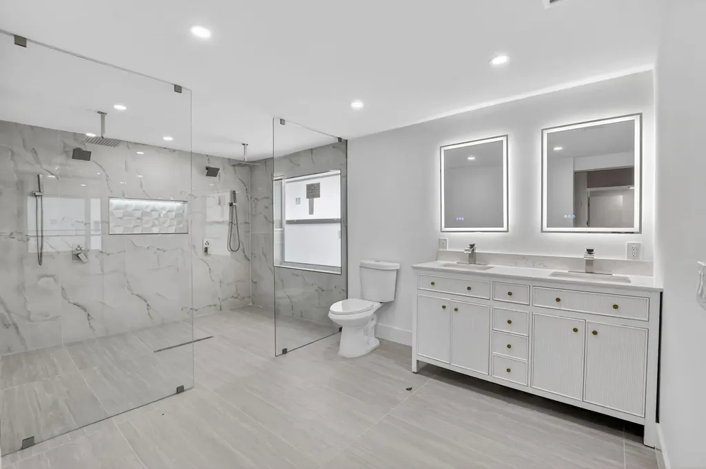 4701 NW 1st Place Deerfield Beach FL 33442