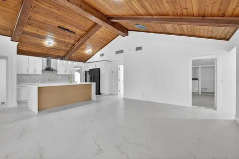 4701 NW 1st Place Deerfield Beach FL 33442