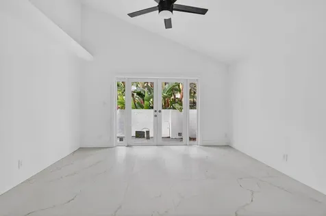 4701 NW 1st Place Deerfield Beach FL 33442