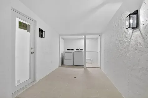 4701 NW 1st Place Deerfield Beach FL 33442