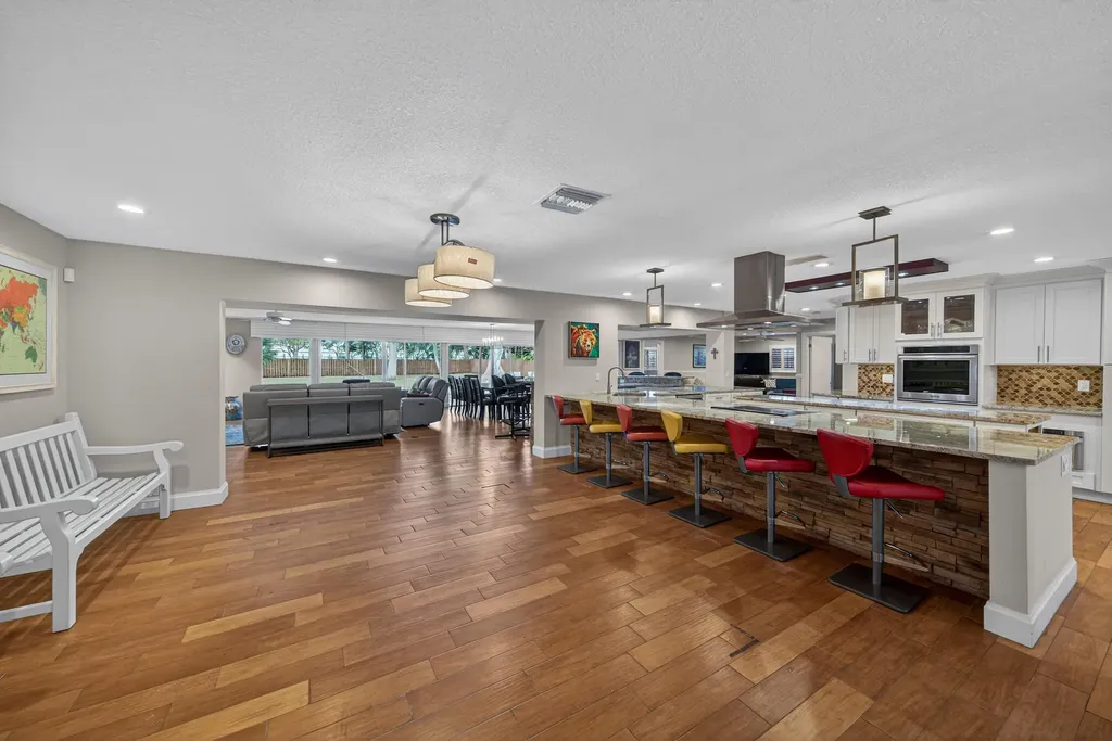 2535 SW 30th Terrace Fort Lauderdale FL 33312