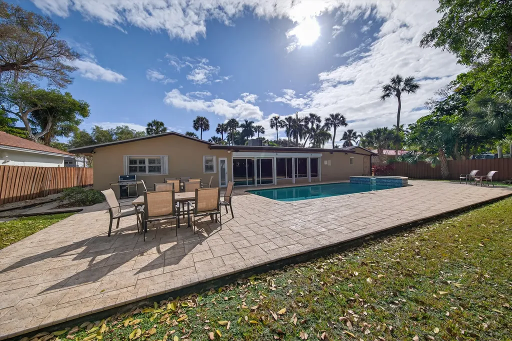2535 SW 30th Terrace Fort Lauderdale FL 33312