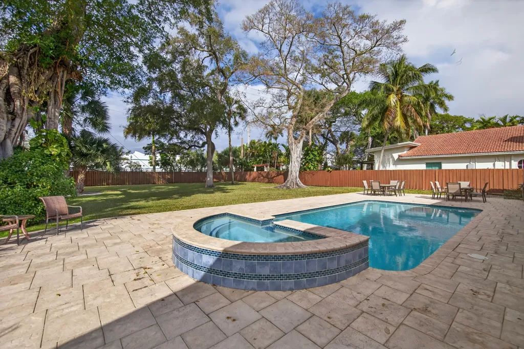 2535 SW 30th Terrace Fort Lauderdale FL 33312