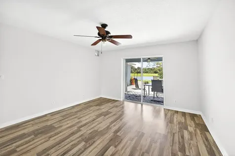 531 High Hawk Circle Vero Beach FL 32962