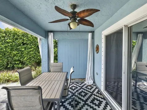 531 High Hawk Circle Vero Beach FL 32962