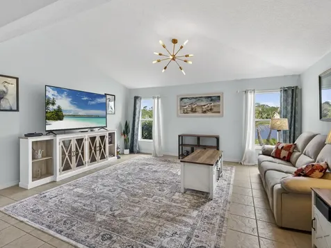 531 High Hawk Circle Vero Beach FL 32962