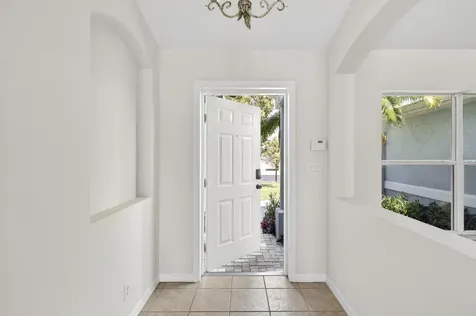 531 High Hawk Circle Vero Beach FL 32962
