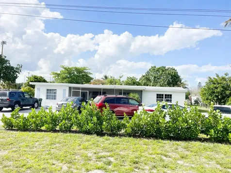 3213 Drew Way Palm Springs FL 33406