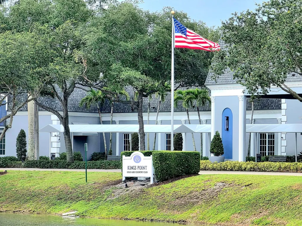 719 Flanders O Delray Beach FL 33484