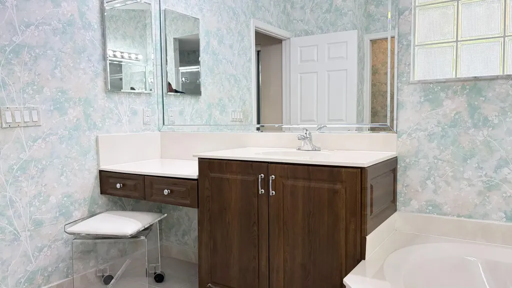6671 Maybrook Road Boynton Beach FL 33437
