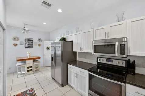 9572 N Crescent View Drive Drive N Boynton Beach FL 33437