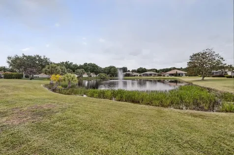 9572 N Crescent View Drive Drive N Boynton Beach FL 33437