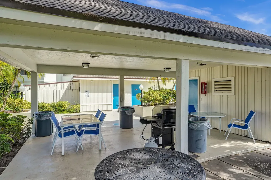 2906 SW 21st Terrace Delray Beach FL 33445
