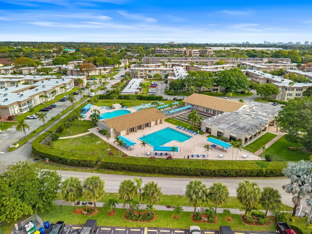 752 Lori Drive Palm Springs FL 33461