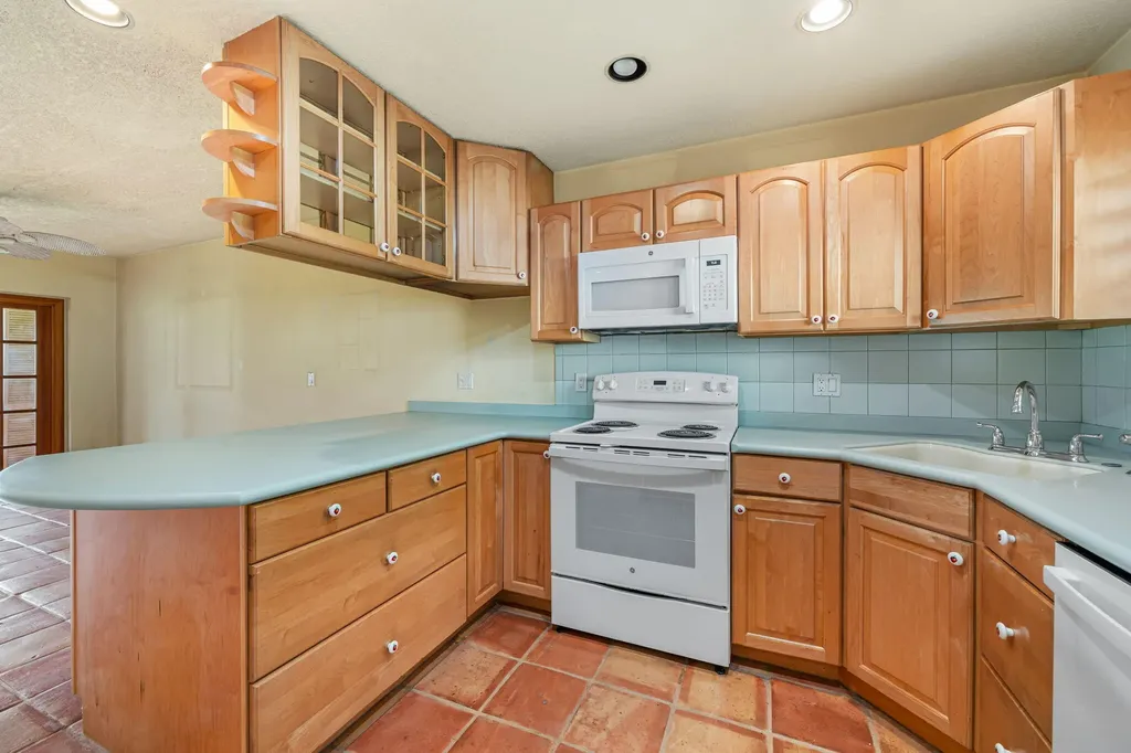 752 Lori Drive Palm Springs FL 33461