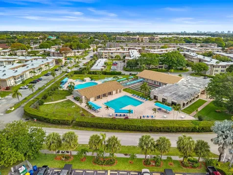 752 Lori Drive Palm Springs FL 33461