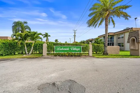 752 Lori Drive Palm Springs FL 33461