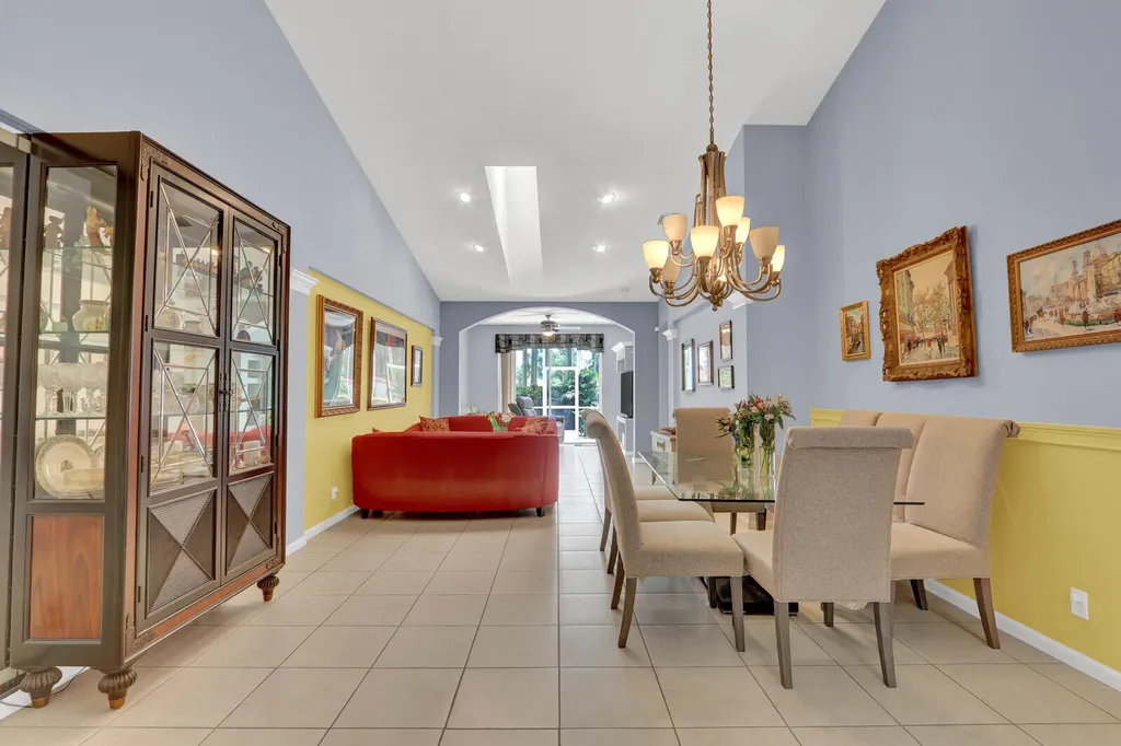9531 Crescent View Drive N Boynton Beach FL 33437