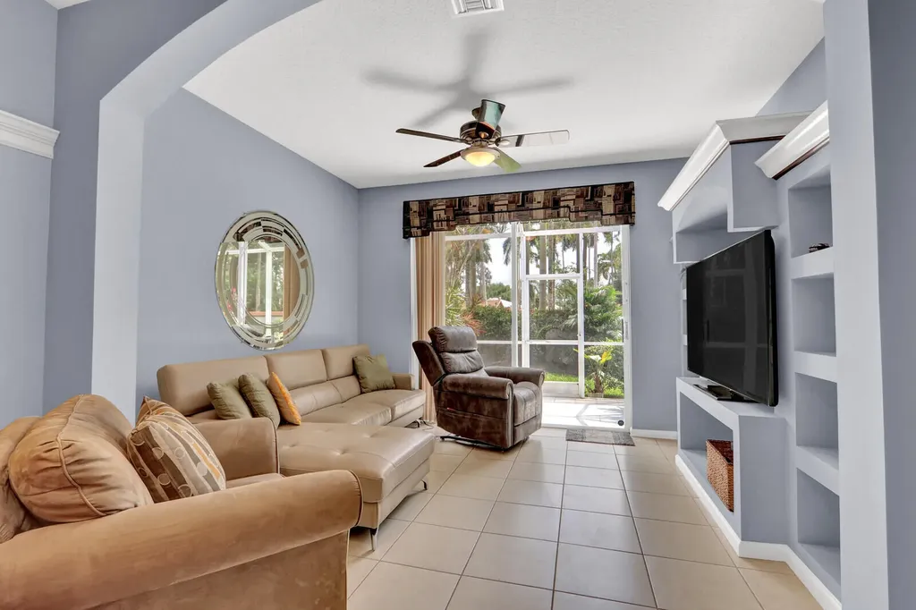 9531 Crescent View Drive N Boynton Beach FL 33437