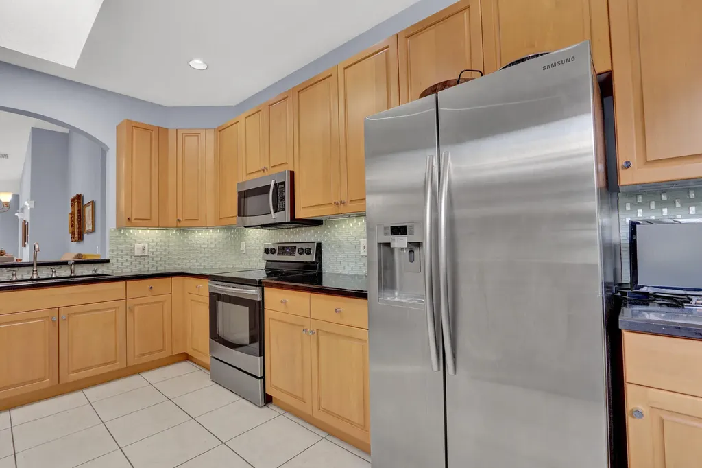 9531 Crescent View Drive N Boynton Beach FL 33437