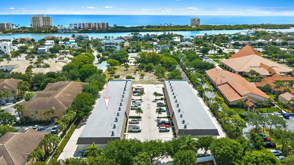 212 N Us Highway 1 Tequesta FL 33469
