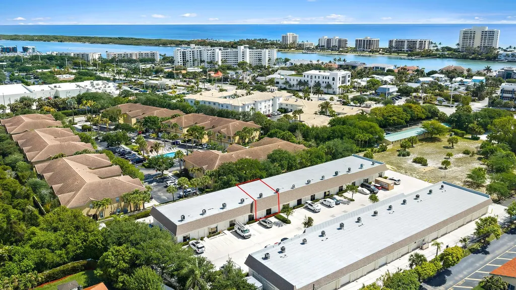 212 N Us Highway 1 Tequesta FL 33469