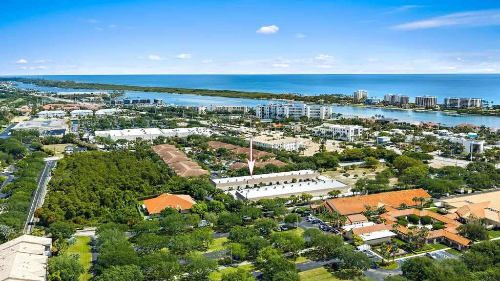 212 N Us Highway 1 Tequesta FL 33469