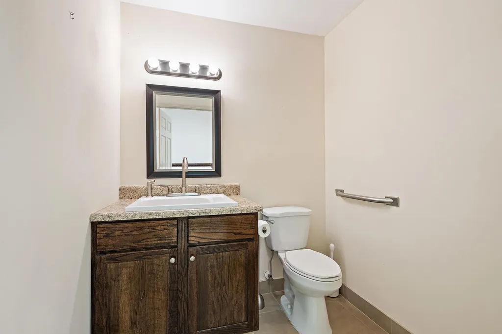 212 N Us Highway 1 Tequesta FL 33469