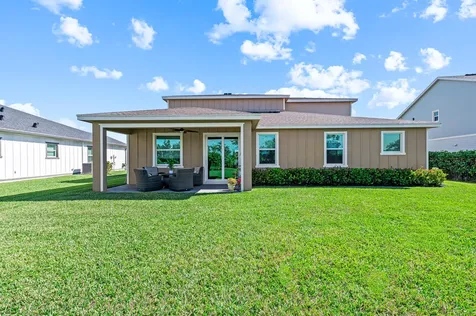 19420 Broad Shore Walk Loxahatchee FL 33470
