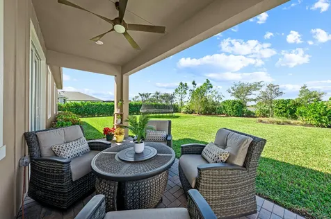 19420 Broad Shore Walk Loxahatchee FL 33470