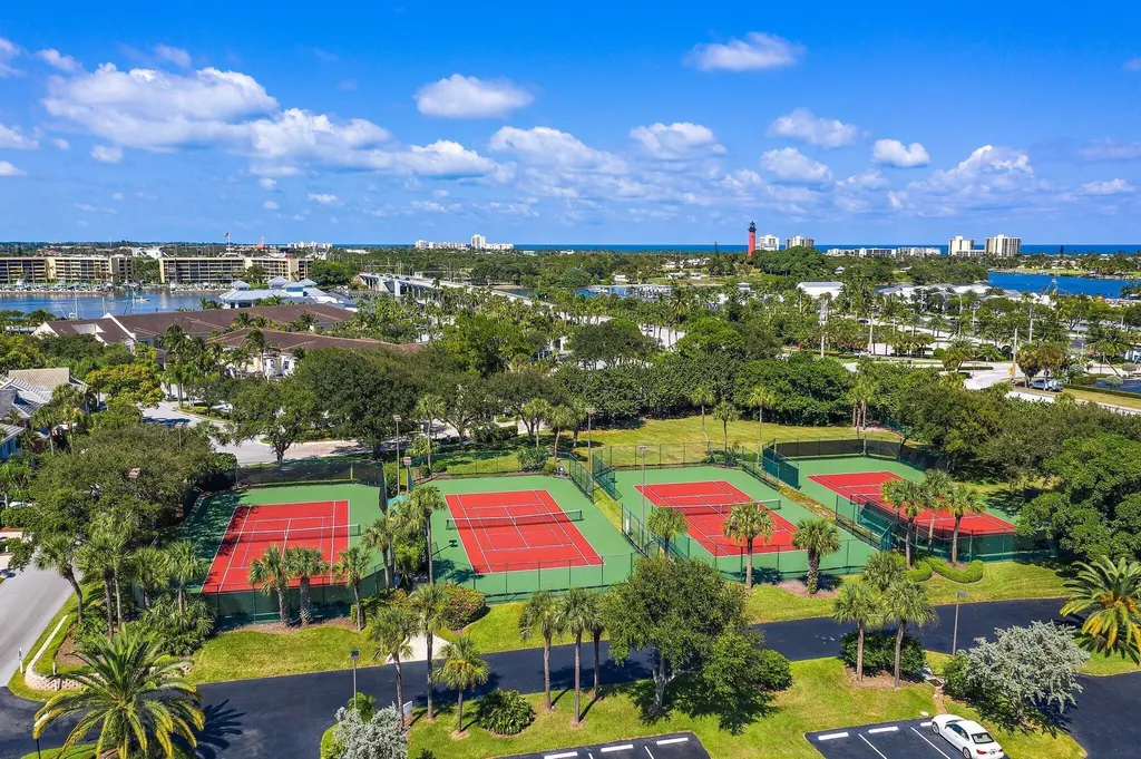 1000 N Us Highway 1 Jupiter FL 33477