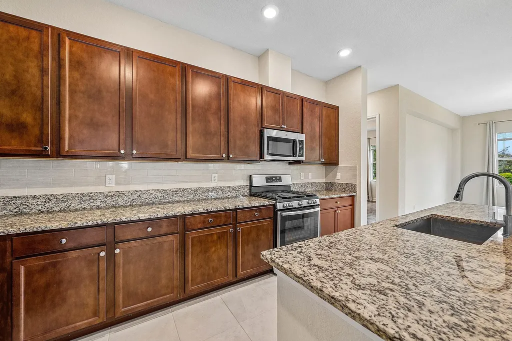 1031 Ember Ridge Run Loxahatchee FL 33470
