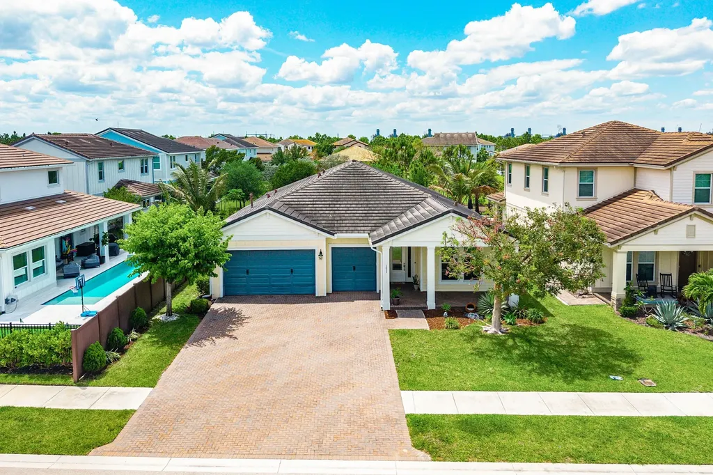 1031 Ember Ridge Run Loxahatchee FL 33470