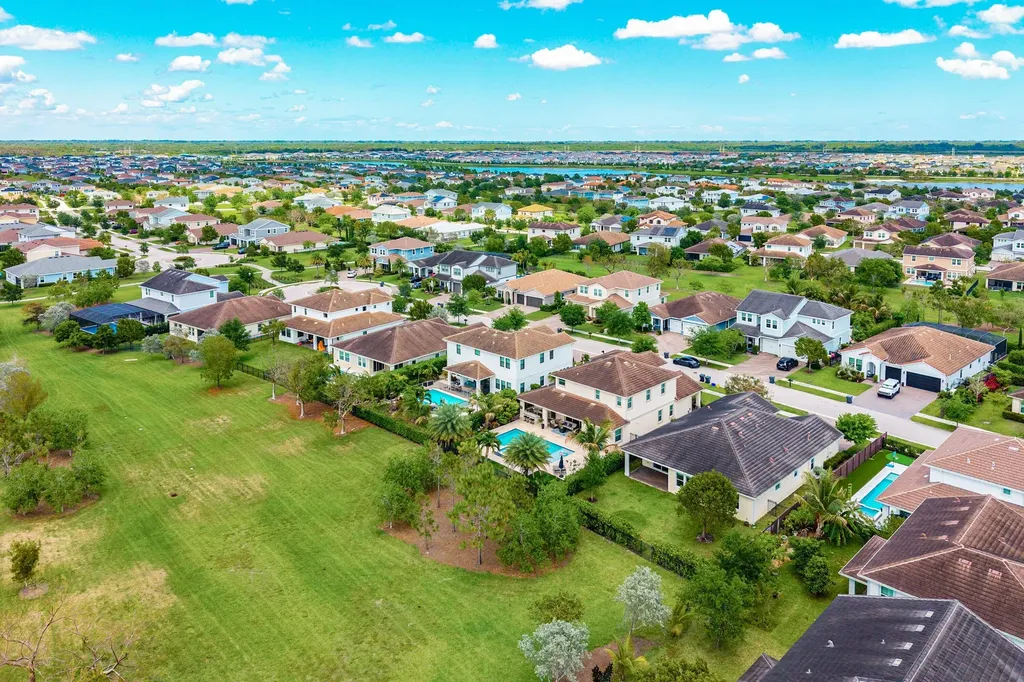 1031 Ember Ridge Run Loxahatchee FL 33470