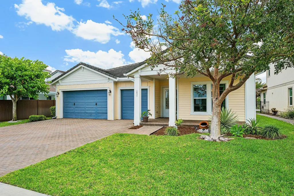 1031 Ember Ridge Run Loxahatchee FL 33470