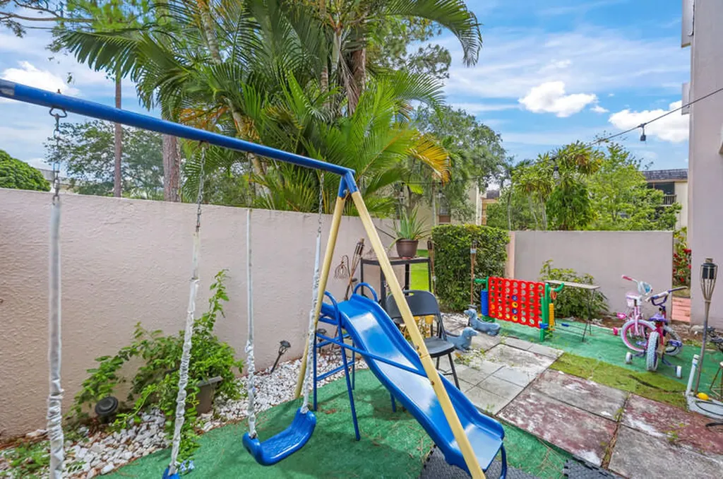 8421 Forest Hills Drive Coral Springs FL 33065