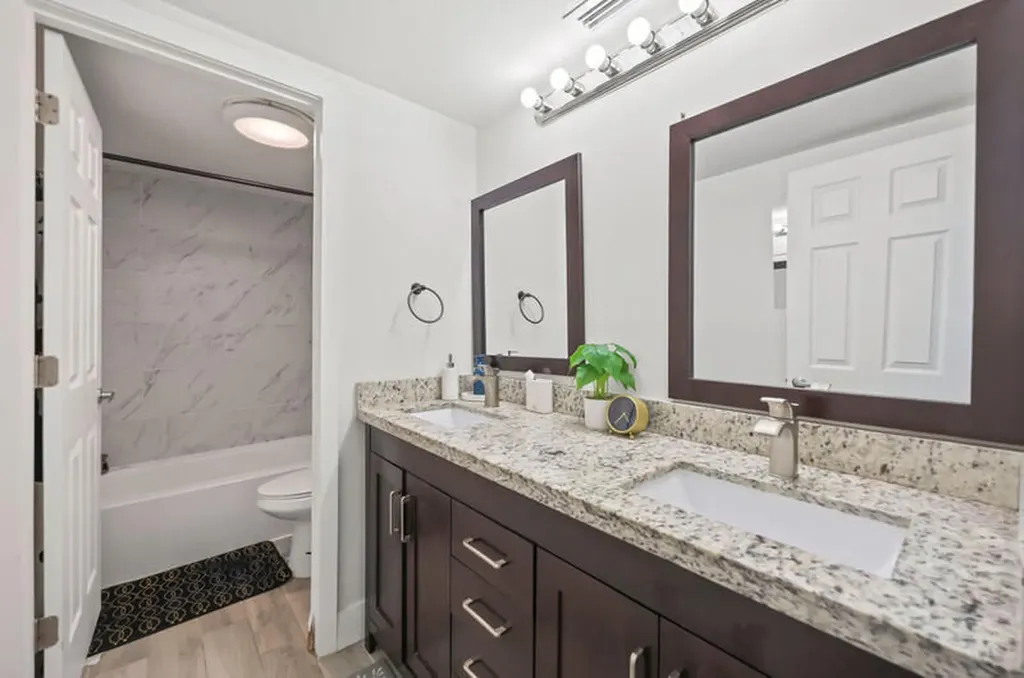 8421 Forest Hills Drive Coral Springs FL 33065