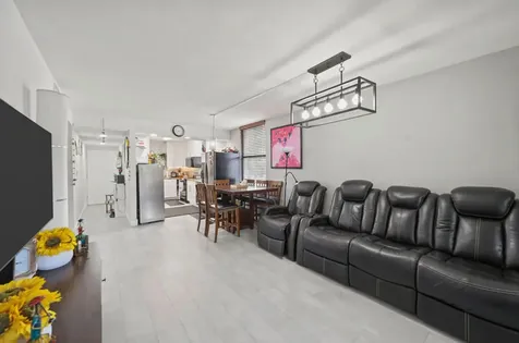 8421 Forest Hills Drive Coral Springs FL 33065